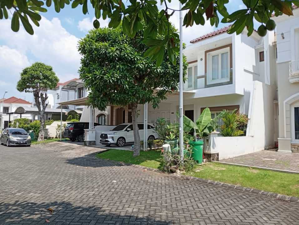 Disewakan Rumah Murah di Lidah Kulon, Surabaya, LT 200m²