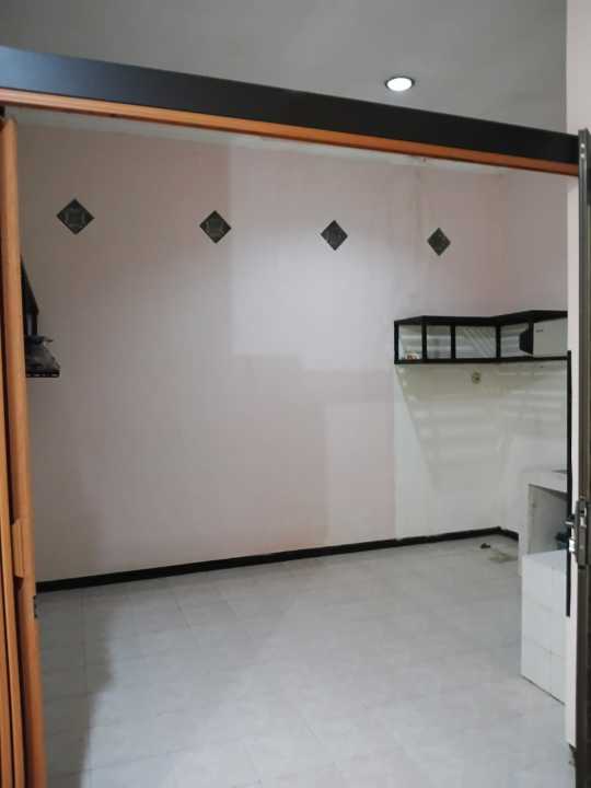 Kontrakan Murah di Jambangan, Surabaya, 2 KT, Harga 45 Juta /tahun