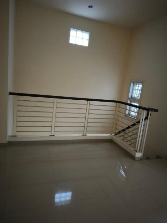 Rumah Sewa Murah Lokasi Surabaya Kota, Surabaya, LB 110m²