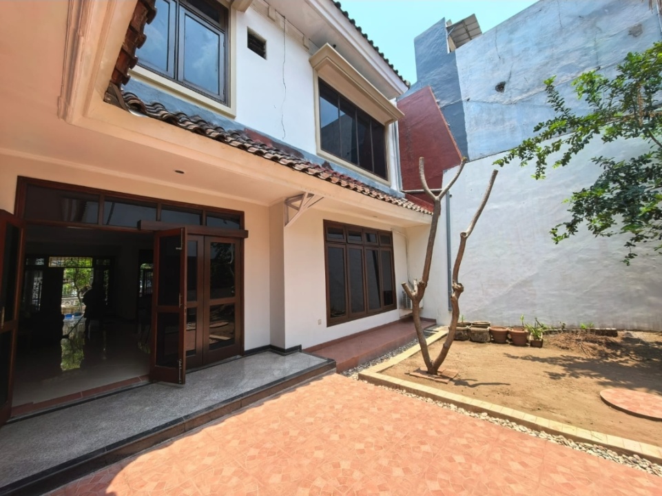 Rumah Minimalis Disewakan di Surabaya Kota, Surabaya, Harga Ekonomis