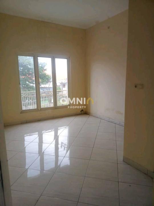 Rumah Sewaan Murah di Gubeng, Surabaya, 5 KT, Harga 130 Juta /tahun