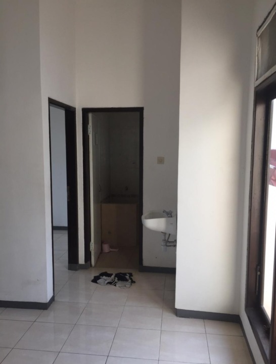 Rumah Sewaan Murah di Wiyung, Surabaya, 4 KT, Harga 45 Juta /tahun