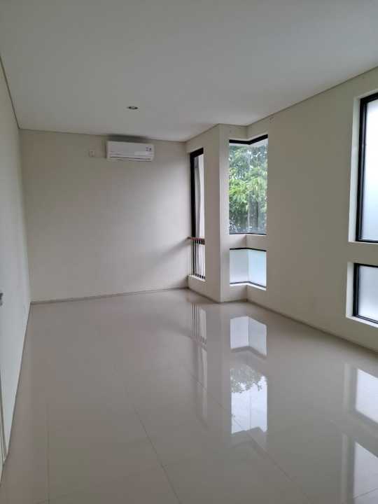 Sewa Rumah Favorit di Lakarsantri, Surabaya, Harga Terjangkau