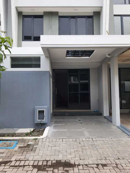 Rumah Sewaan Murah di Surabaya Kota, Surabaya, 4 KT, Harga 65 Juta /tahun