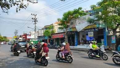 Jual Murah Ruko, Rumah Didaerah Pusat Perbelanjaan, di Jalan Raya Kota Krian, Sidoarjo Harga Jual bisa Nego Sampai Deal
