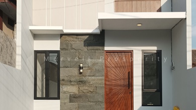 Kesempatan Rumah di Rungkut, Surabaya, LB 50m², Harga 850 Juta