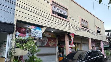Dijual rumah Premium di Ketintang, Surabaya - LT 139m²