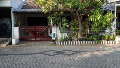 Jual Rumah Strategis di Rungkut, Surabaya - LT 135m²