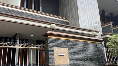Hunian Mewah di Kawasan Gayungan, Surabaya, LB 1400m², Harga 11 Miliar