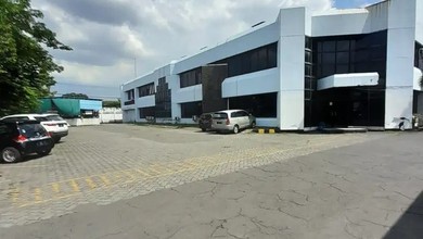 Gudang Besar & Kantor , Bebas Banjir & Sangat Terawat Di Nol Raya Provinsi Kletek Waru Sidoarjo