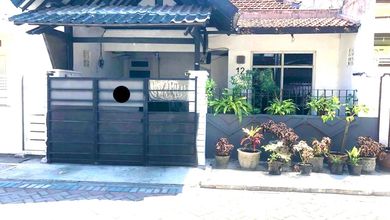 Rumah Dijual di Surabaya Kota, Surabaya, LB 80m², Harga Kompetitif!