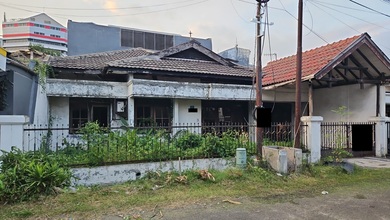 Kesempatan Rumah di Rungkut, Surabaya, LB 116m², Harga 1,7 Miliar