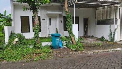 Jual Rumah Cantik LT 153 m2 di Citraland, Surabaya