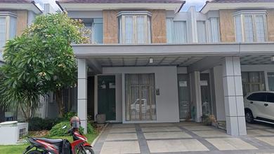 Rumah Dijual di Pakuwon, Surabaya, LB 288m², Harga Terbaik!
