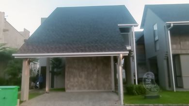 Hunian Elegan di Wiyung, Surabaya, 4 KT, LT 201m²