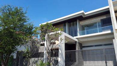 Jual Segera Rumah Mewah area Semolowaru, Surabaya, LT 450 m2