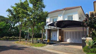 Jual Rumah Cantik Luas 387 m2 di Wiyung, Surabaya