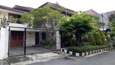 Jual Rumah Siap Huni di Surabaya Kota, Surabaya, LT 754 m2