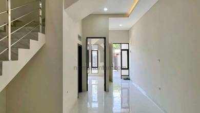 Rumah Dijual di Tenggilis Mejoyo, Surabaya, LB 125m², Harga Kompetitif!