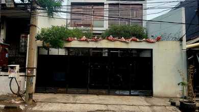 Dijual Gedung Perkantoran 4.5 Lantai di Raya Kedung Cowek Surabaya.cocok Buat Klinik,Homestay Dll