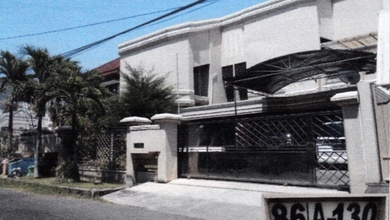 Penawaran Eksklusif, rumah Mewah di Gubeng, Surabaya, LB 800m²
