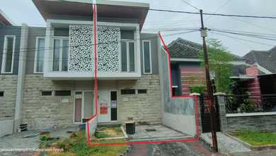 Rumah Dijual di Menganti, Gresik, LB 160m², Harga Terbaik!