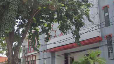 Gedung 4 Lantai .raya Ngagel Madya Surabaya