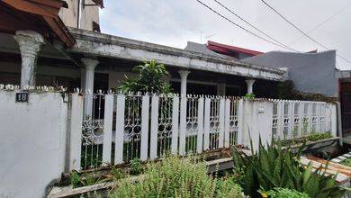 Jual Rumah Cantik LT 325 m2 area Rungkut, Surabaya
