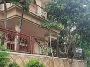 For Sale rumah Premium di Citraland, Surabaya - LT 369m²