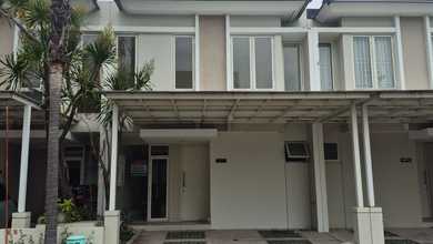 Kesempatan Rumah di Sukolilo, Surabaya, LB 72m², Harga 1 Miliar