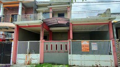 Rumah Modern di Kebraon, Surabaya, LT 101 m2
