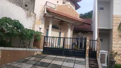 Hunian Prestisius di Kawasan Mayjen Sungkono, Surabaya, LB 350m², Harga 2,8 Miliar
