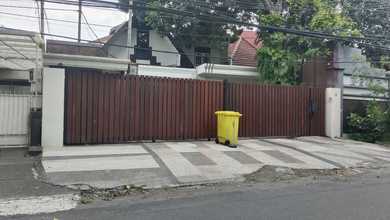 Dijual rumah Eksklusif di Tegalsari, Surabaya - LT 419m²