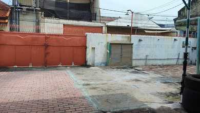 Rumah Area Premium Semampir, Surabaya - Harga Menarik 7 Miliar