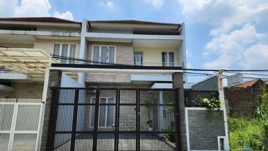 Promo Rumah di Wiyung, Surabaya, LB 200m², Harga 700 Juta