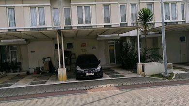Rumah Elit Luas 90 m2, di Pakuwon, Surabaya