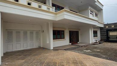 Dijual rumah Eksklusif di Tebet, Jakarta Selatan - LT 360m²