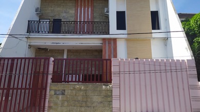 Kesempatan Eksklusif, rumah Mewah di Surabaya Kota, Surabaya, LB 400m²