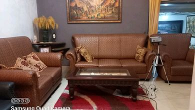 Rumah Dijual di Surabaya Kota, Surabaya, LB 220m², Harga Kompetitif!