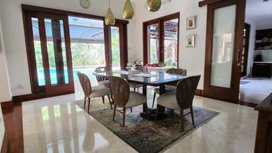 Hunian Mewah di Kawasan Cilandak, Jakarta Selatan, LB 850m², Harga 42 Miliar