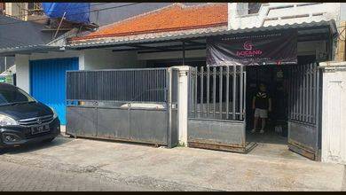 Rumah Eksklusif LT 240 m2, di Surabaya Kota, Surabaya