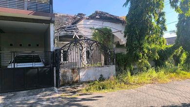 Rumah Siap Huni di Kawasan Wiyung, Surabaya, LT 220m²