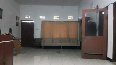 Jual Rumah Nyaman di Surabaya Kota, Surabaya - LT 209m²