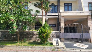 Rumah Mewah di Surabaya Kota, Surabaya, 4 KT, LT 335m²