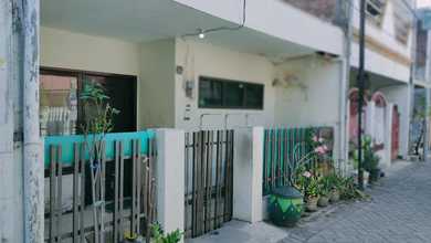 Rumah Dijual di Surabaya Kota, Surabaya, LB 90m², Harga Terbaik!