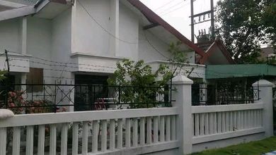 Kesempatan Rumah di Sidoarjo, Sidoarjo, LB 200m², Harga 1 Miliar