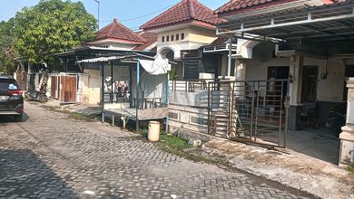 Jual Rumah Sederhana di Menganti, Gresik, 3 Kamar Tidur, Harga Terbaik