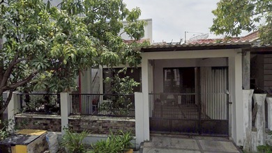 Rumah Dijual di Rungkut, Surabaya, LB 187m², Harga Terbaik!