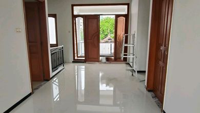 Sewa Rumah Favorit di Surabaya Kota, Surabaya, Harga Terjangkau