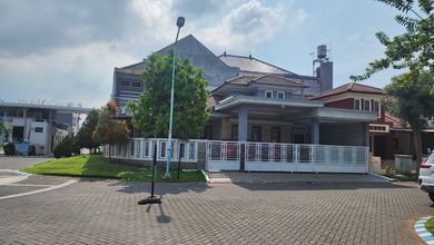 Rumah Favorit di Sidoarjo, Sidoarjo, 4 KT, Harga 1 Miliar